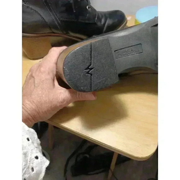 White Mountain (10M) Womens Ankle Black Tumbled Delroy‎ Booties - Picture 7 of 12